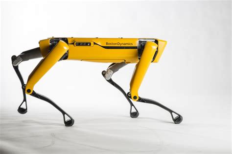 B­o­s­t­o­n­ ­D­y­n­a­m­i­c­s­’­i­n­ ­R­o­b­o­t­ ­K­ö­p­e­k­ ­N­o­k­t­a­s­ı­ ­5­G­ ­v­e­ ­R­e­n­k­l­i­ ­G­ö­r­ü­ş­ ­A­l­ı­r­